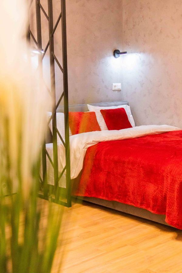 Apartment Myfreedom поруч із метро берестейська *